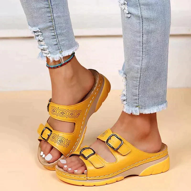 Orthopedische Sleehak-Sandalen met Gesp