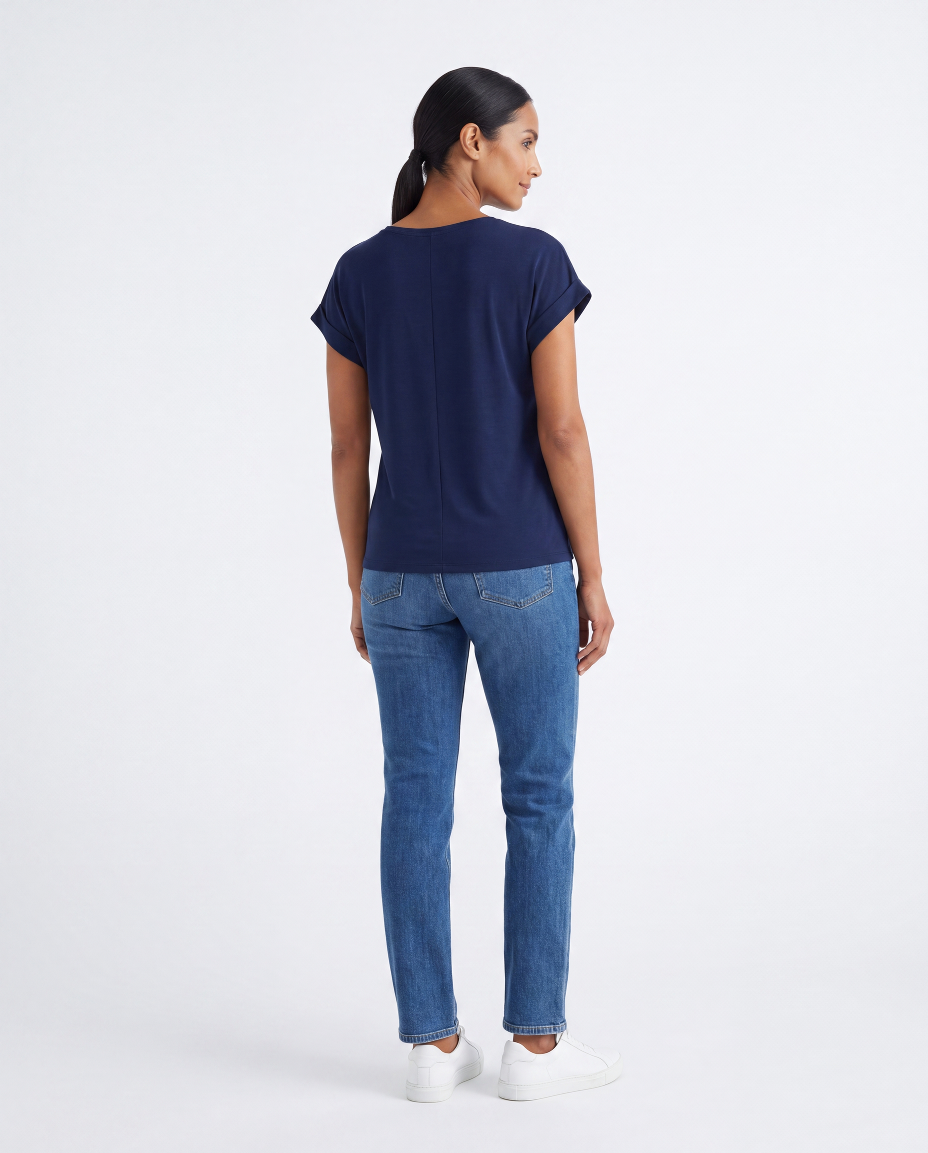 Soepele T-shirt met V-hals en Geknoopte Zoom