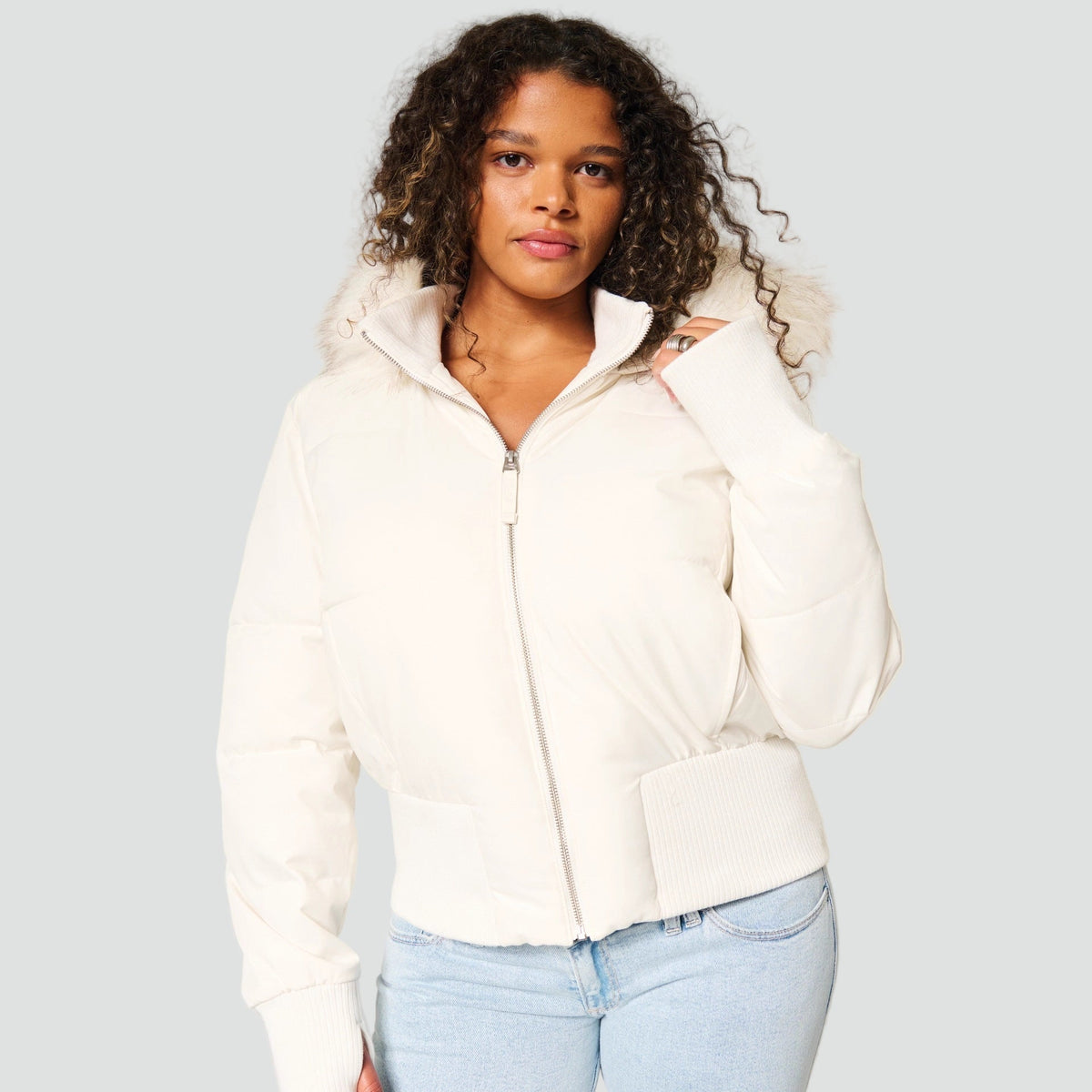 Caroline - Elegante Korte Gevoerde Winterjas