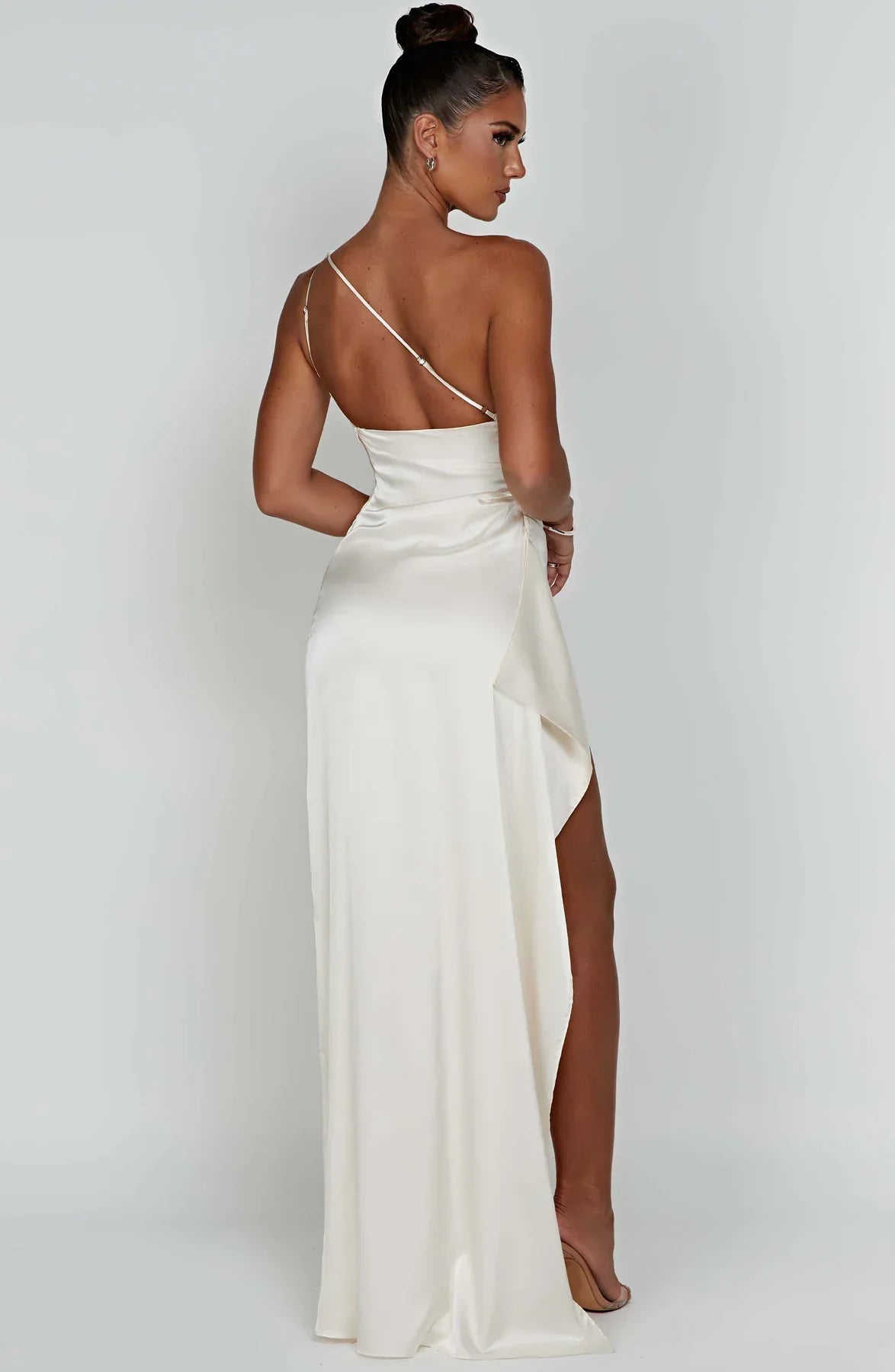 Satijnen Maxi-jurk met One-shoulder en Split