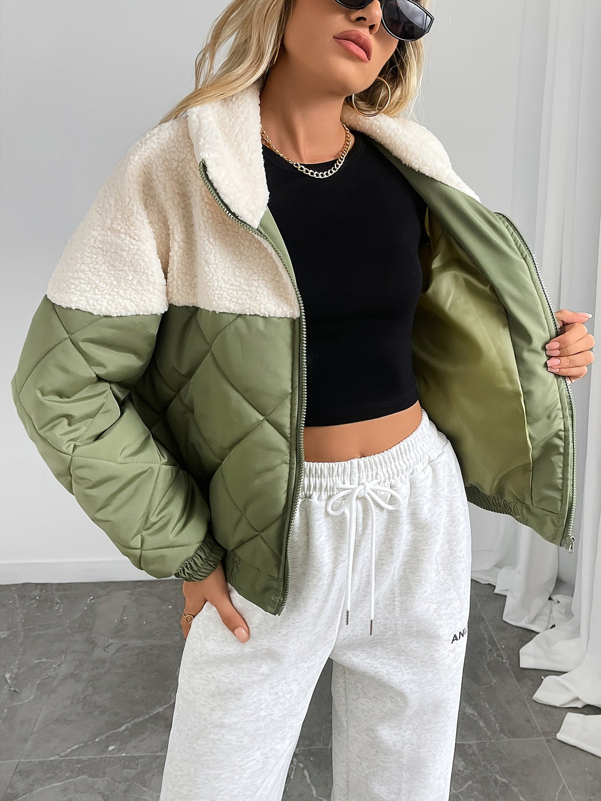 Anouk - Stijlvolle Tweekleurige Teddy Winterjas