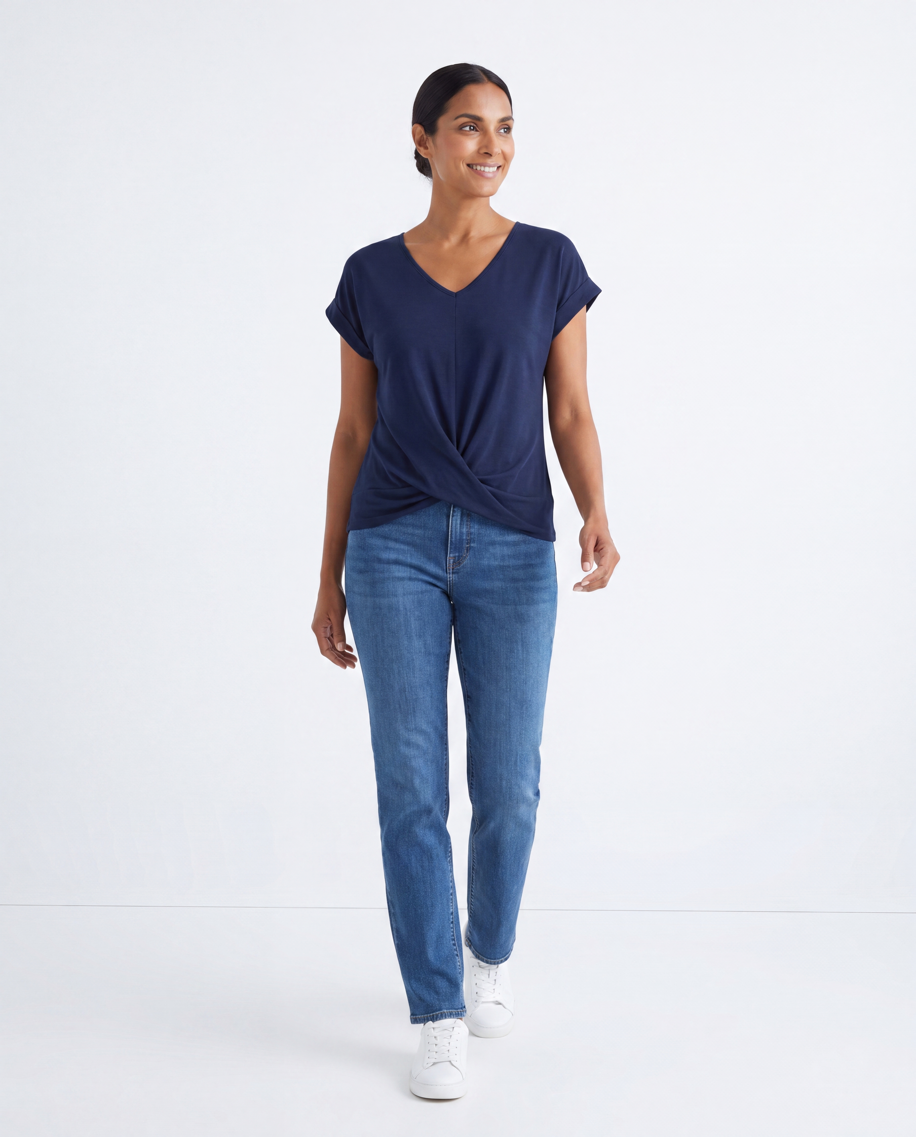 Soepele T-shirt met V-hals en Geknoopte Zoom