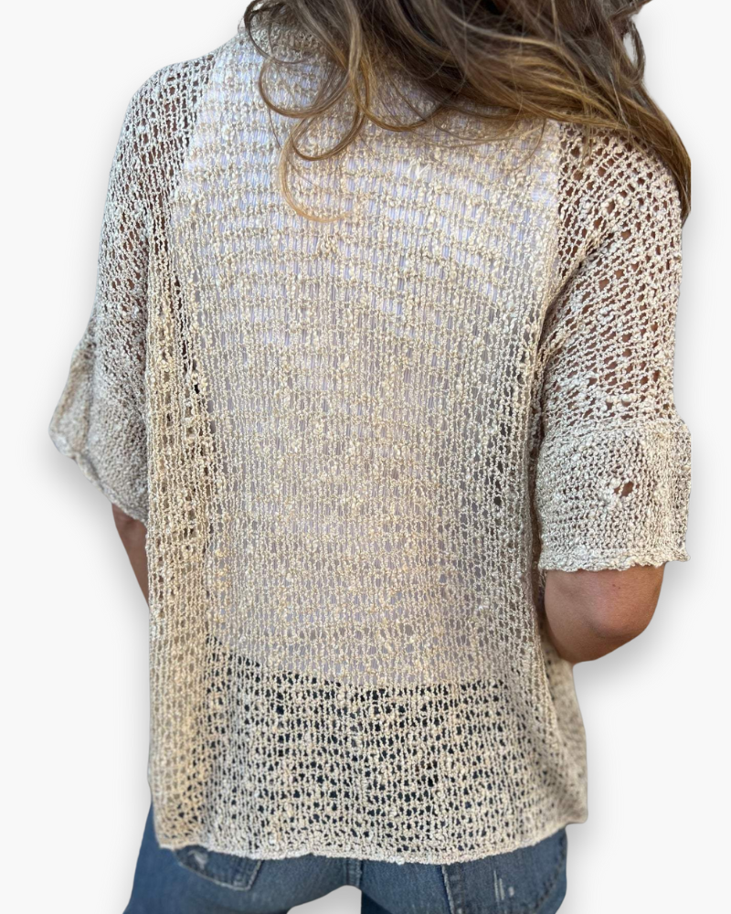 Open Gebreide Top met Knoopdetail