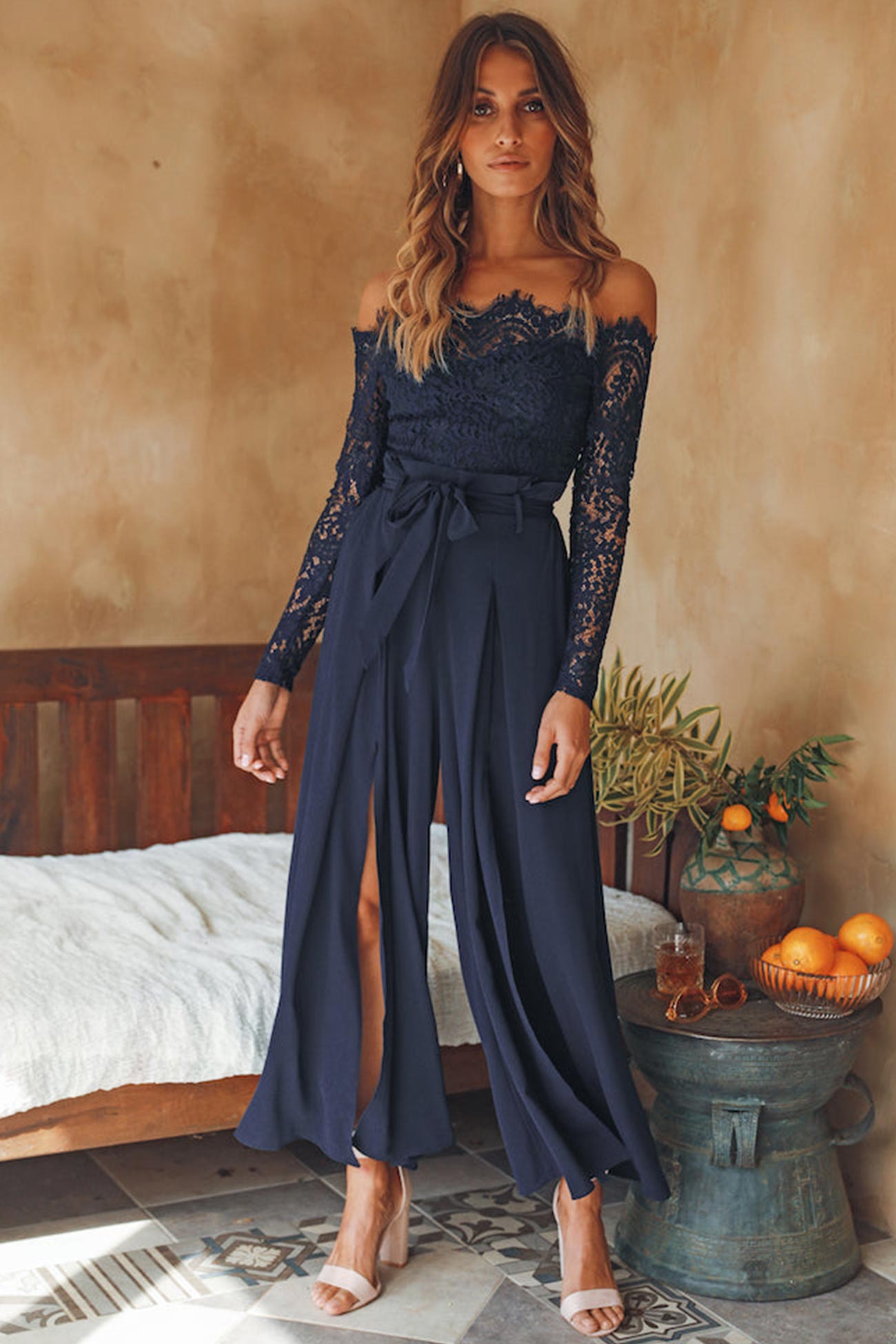 Kanten Jumpsuit met Blote Schouders en Split