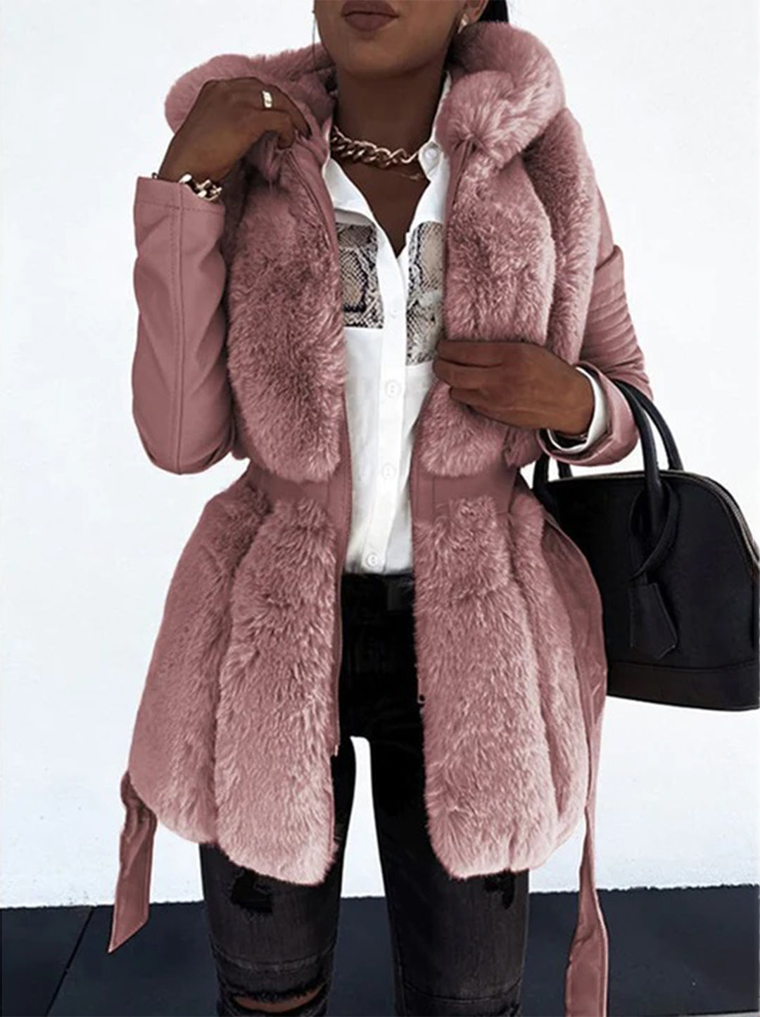 Monique - Elegante Getailleerde Bont Winterjas