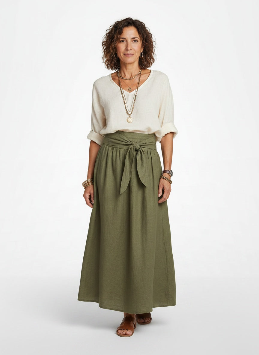Full body view of the model wearing Linnen Look Rok met Blouse Tweedelige Set