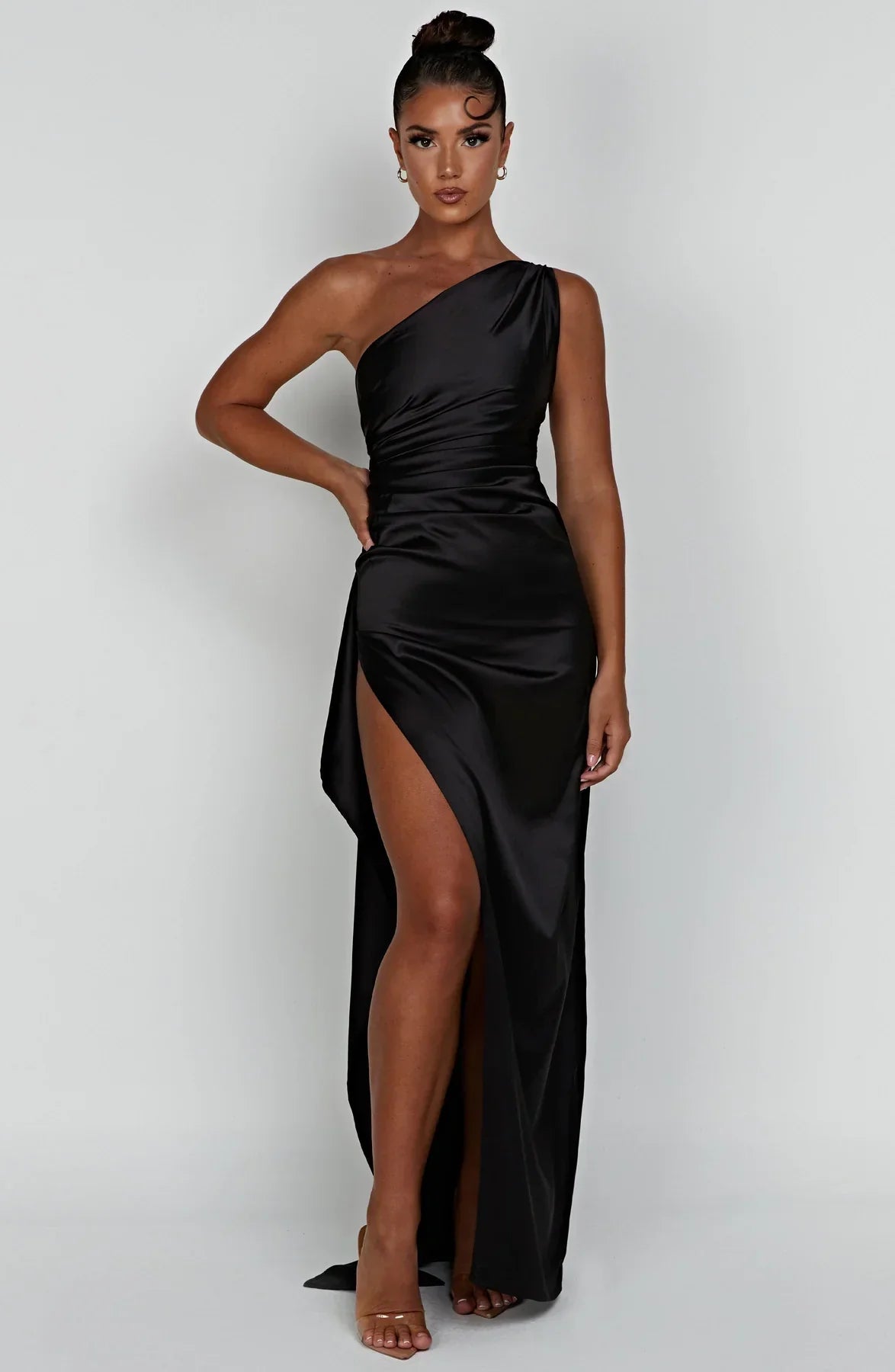 Satijnen Maxi-jurk met One-shoulder en Split