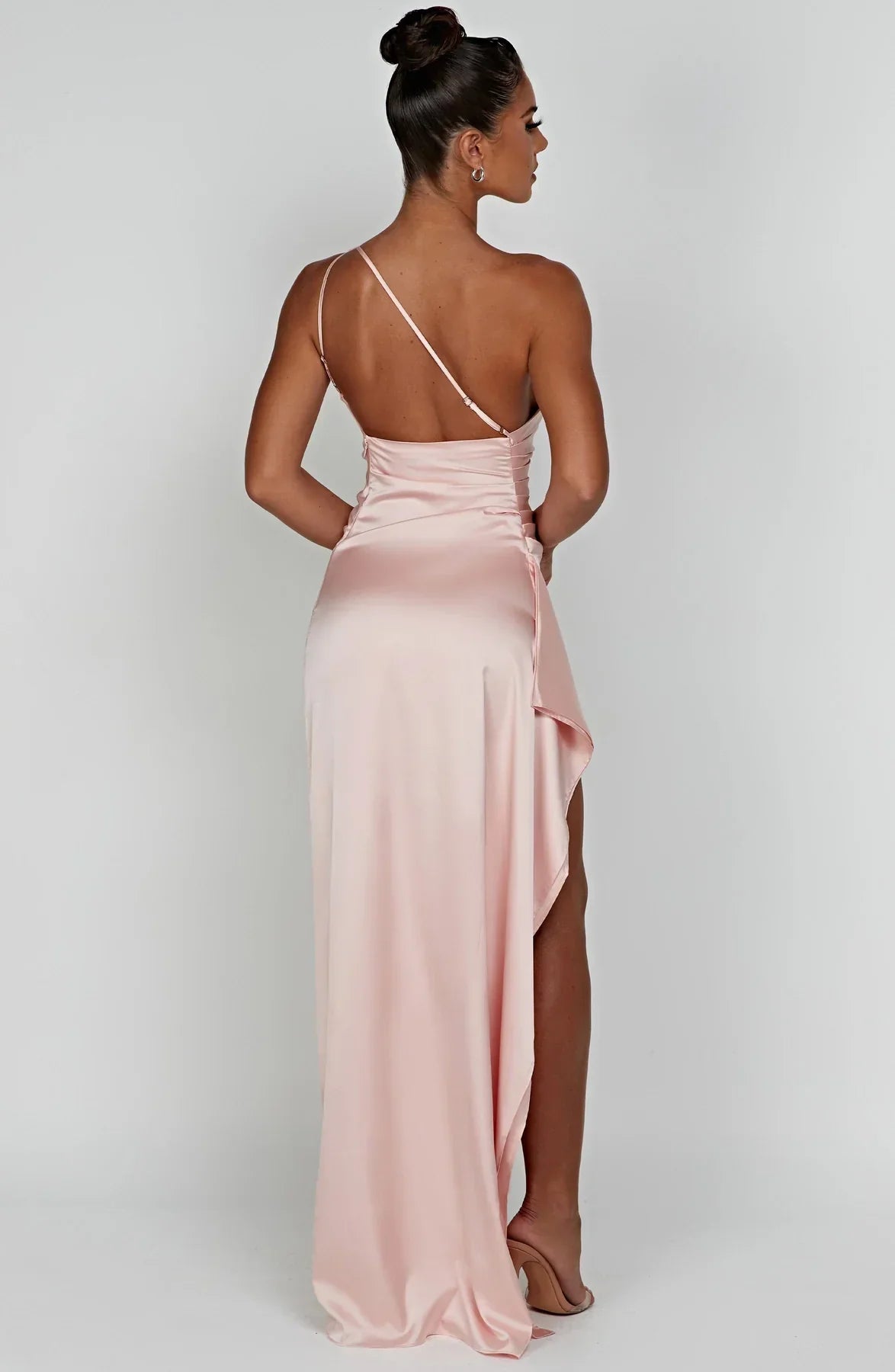 Satijnen Maxi-jurk met One-shoulder en Split